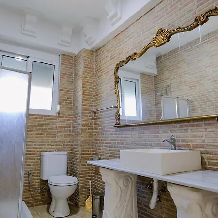 Hotel Leon Sarande